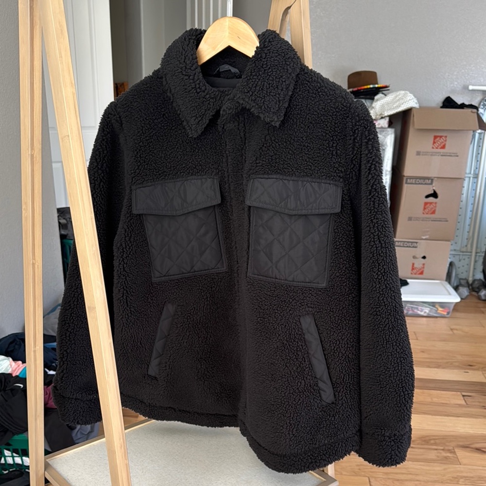Alo Sherpa Edge Shacket